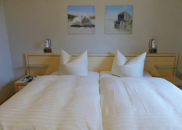 Am Schmachter بينز